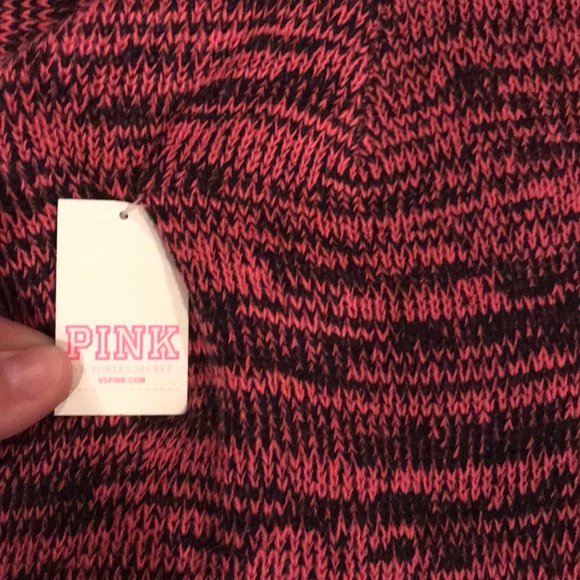 Pink matching winter hat and scarf - Picture 2 of 2